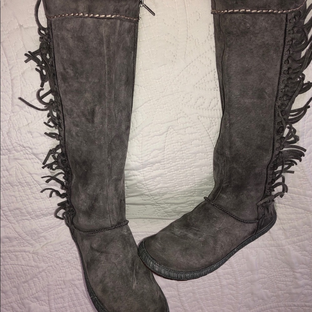 GREY SUEDE TALL UGG BOOTS WITH FRINGE SZ 9